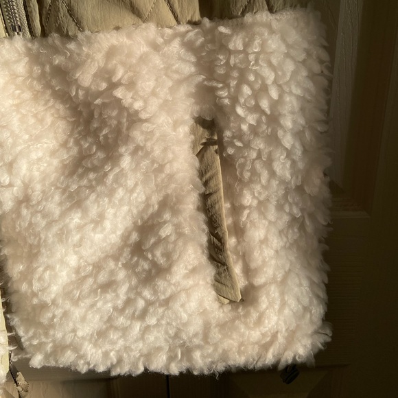 Abercrombie & Fitch Women Vest - Picture 6 of 7